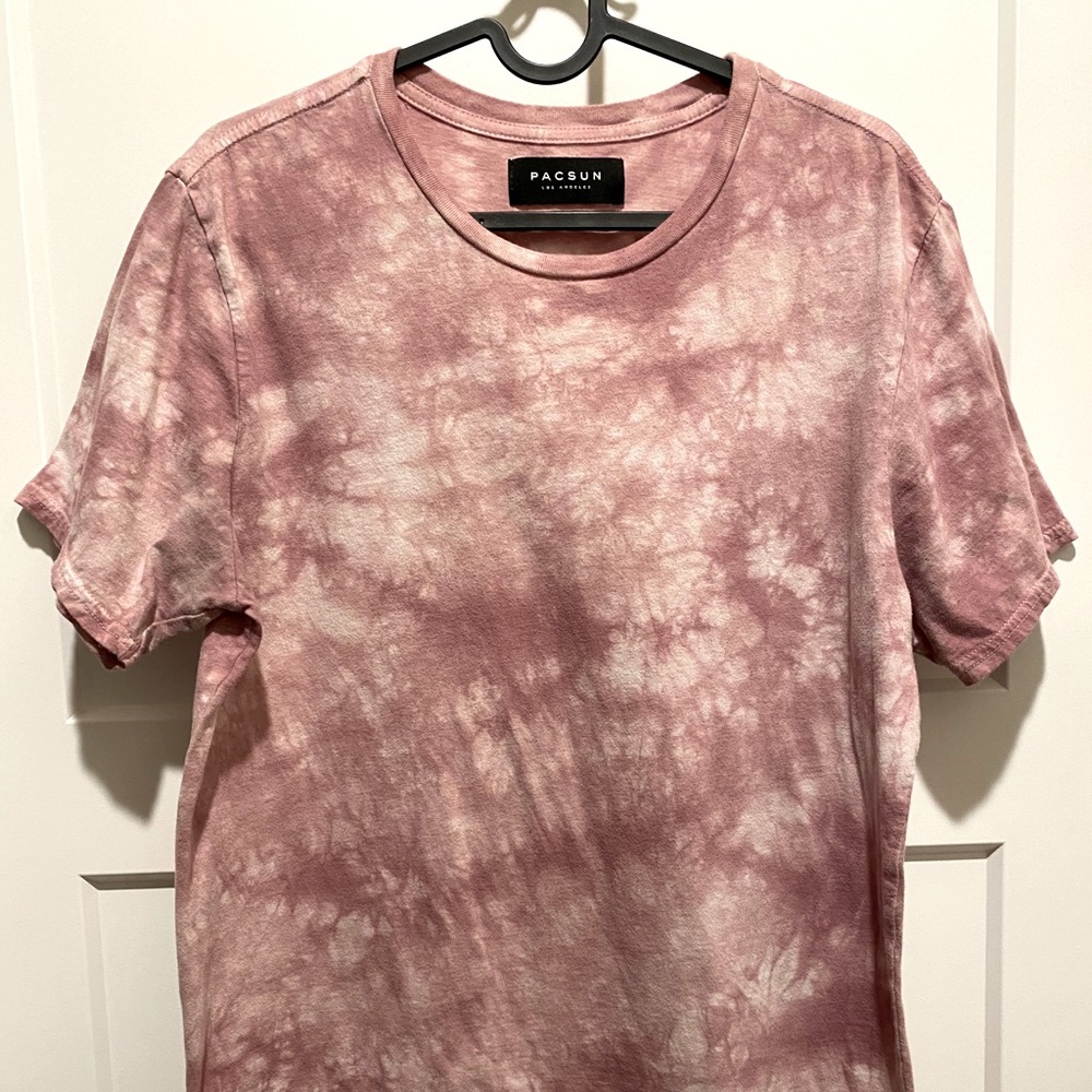 PacSun Men’s acid wash tee